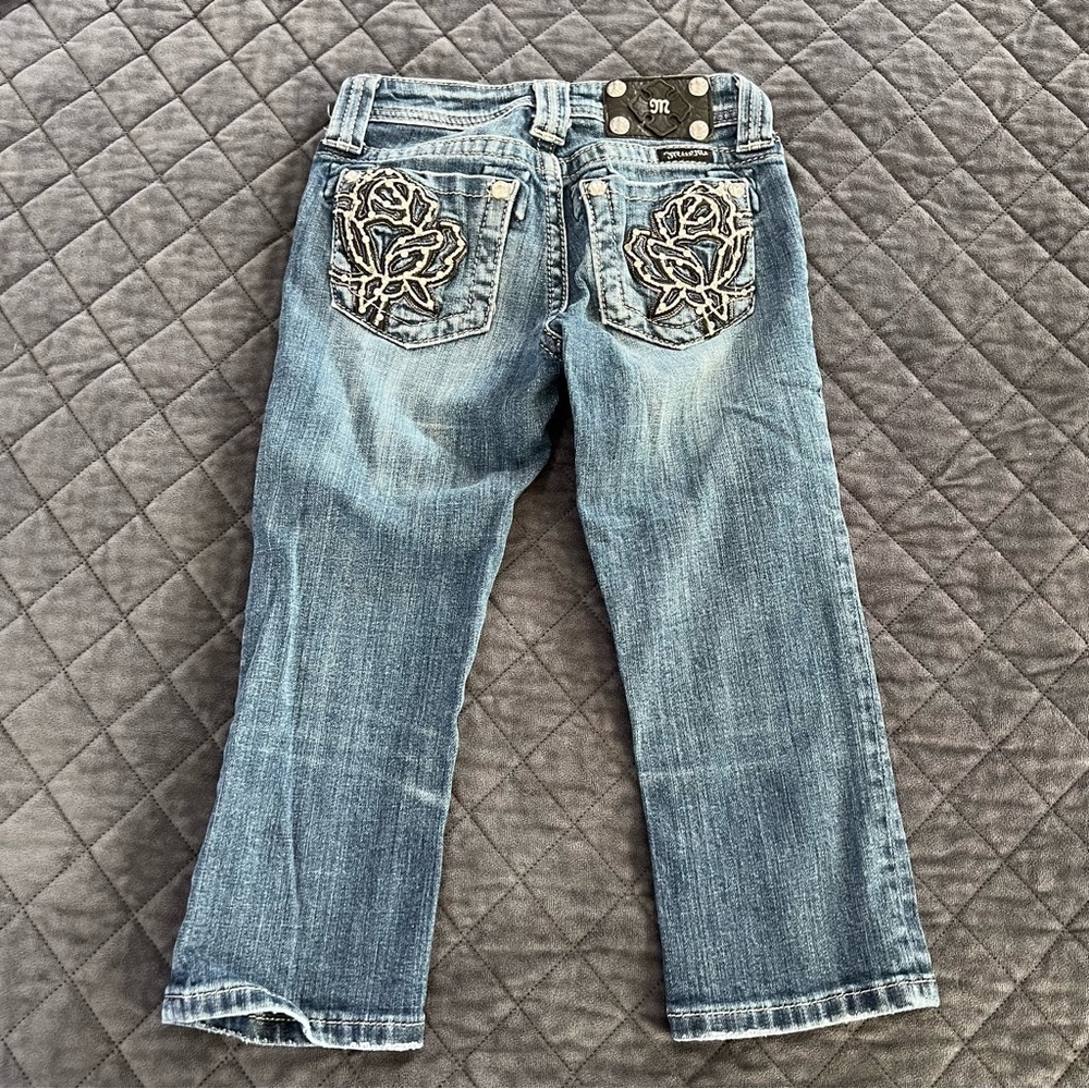 Miss Me Capri Jeans Girls 10 Floral Rose Embroidered Studded Crop Western C3